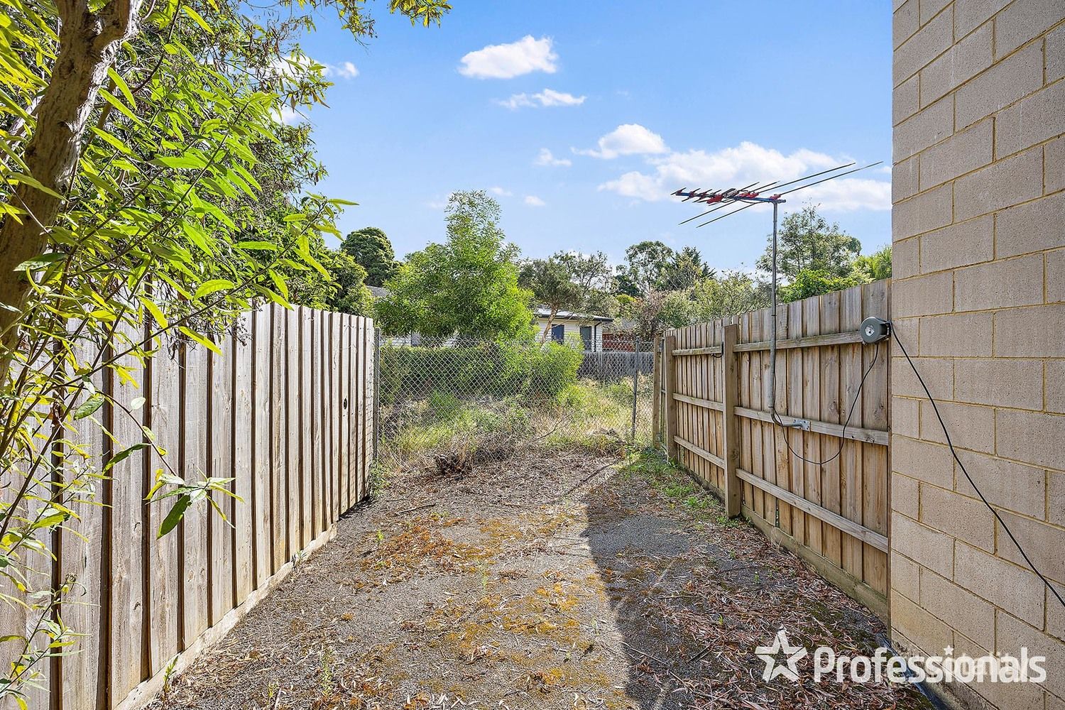 15/8-10 Mount View Pde, Mooroolbark, VIC 3138