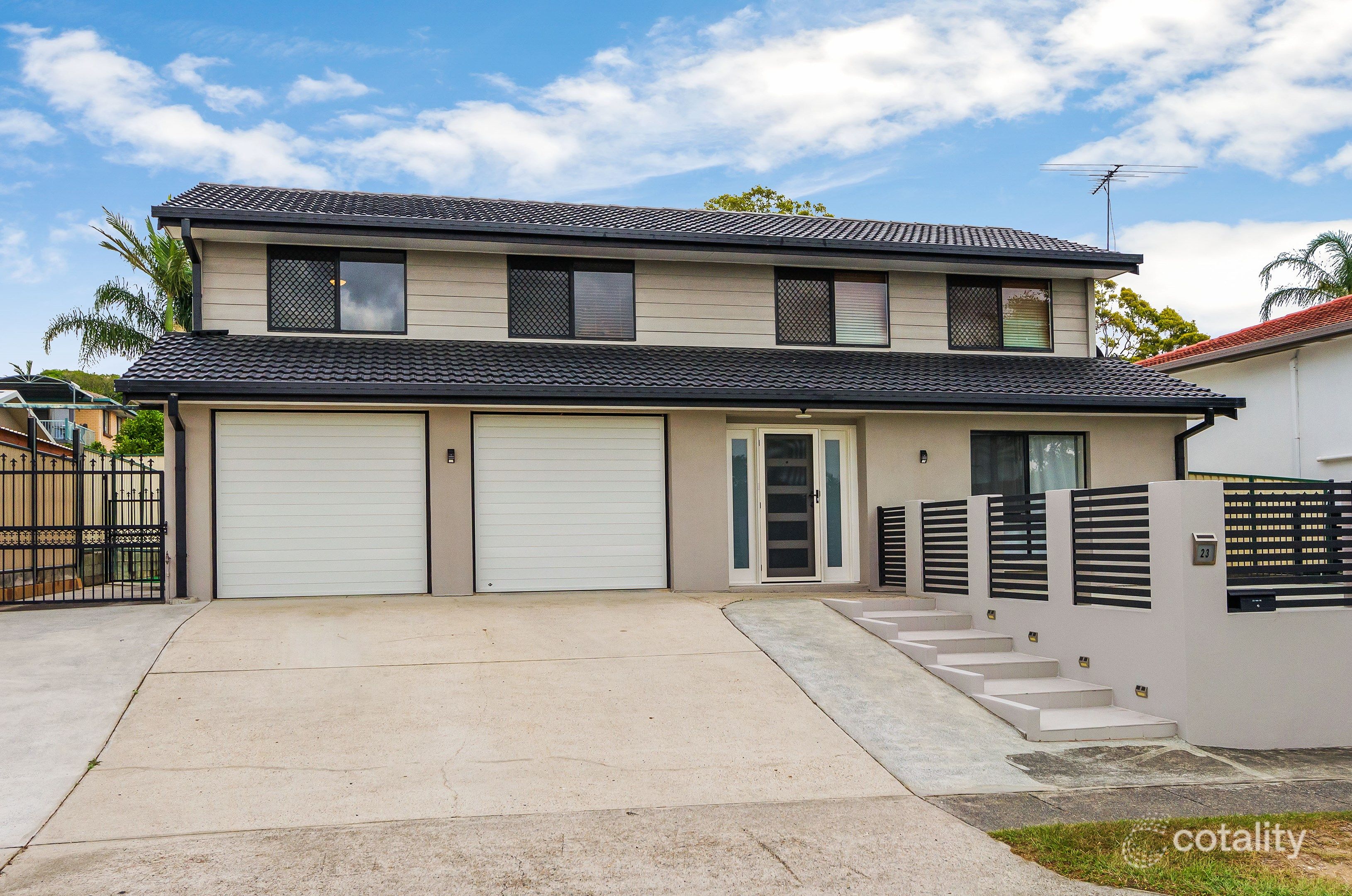 23 Ham Rd, Mansfield, QLD 4122