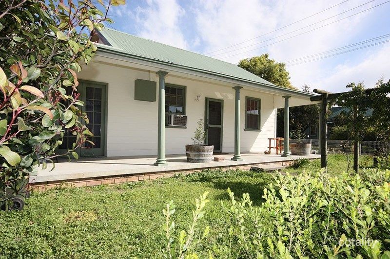 33 Bathurst St, Singleton, NSW 2330