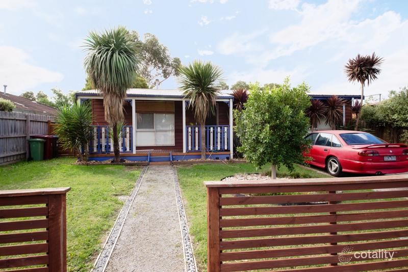 33 Woodlands Cres, Narre Warren, VIC 3805
