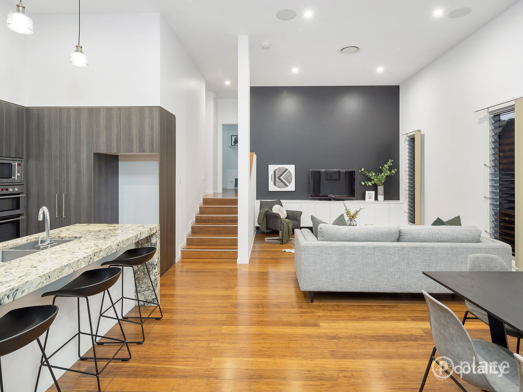 75 Main Ave, Bardon, QLD 4065