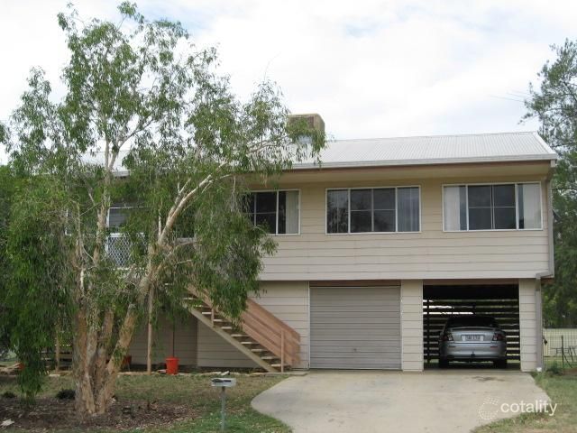 21 Dawn Cres, Emerald, QLD 4720