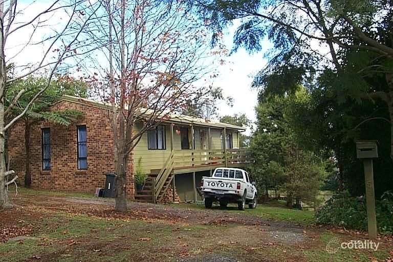 54 Jenyns Rd, Tamborine Mountain, QLD 4272