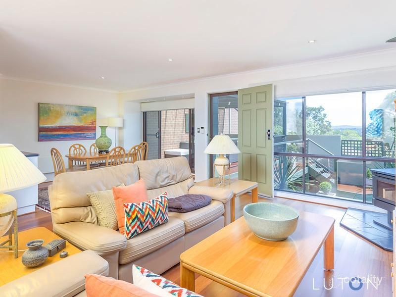 68 Hallen Cl, Phillip, ACT 2606