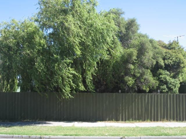 7 Manfred Ave, St Albans, VIC 3021