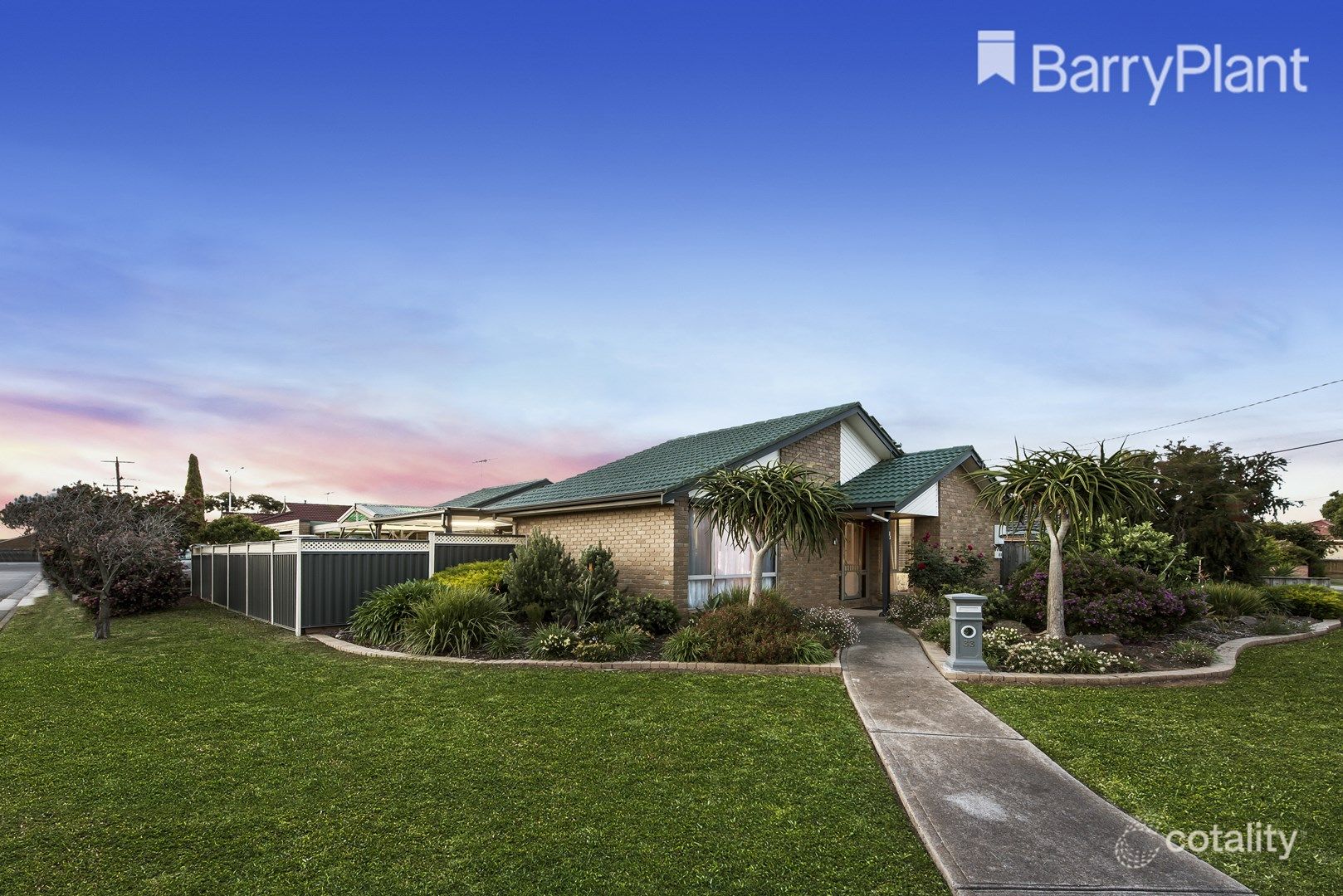 33 Bartlett Cres, Hoppers Crossing, VIC 3029