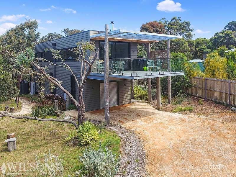 4 Beach Rd, Aireys Inlet, VIC 3231