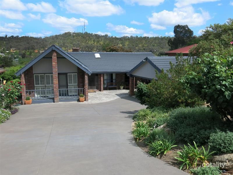 39 Churchill Ave, Kooringal, NSW 2650