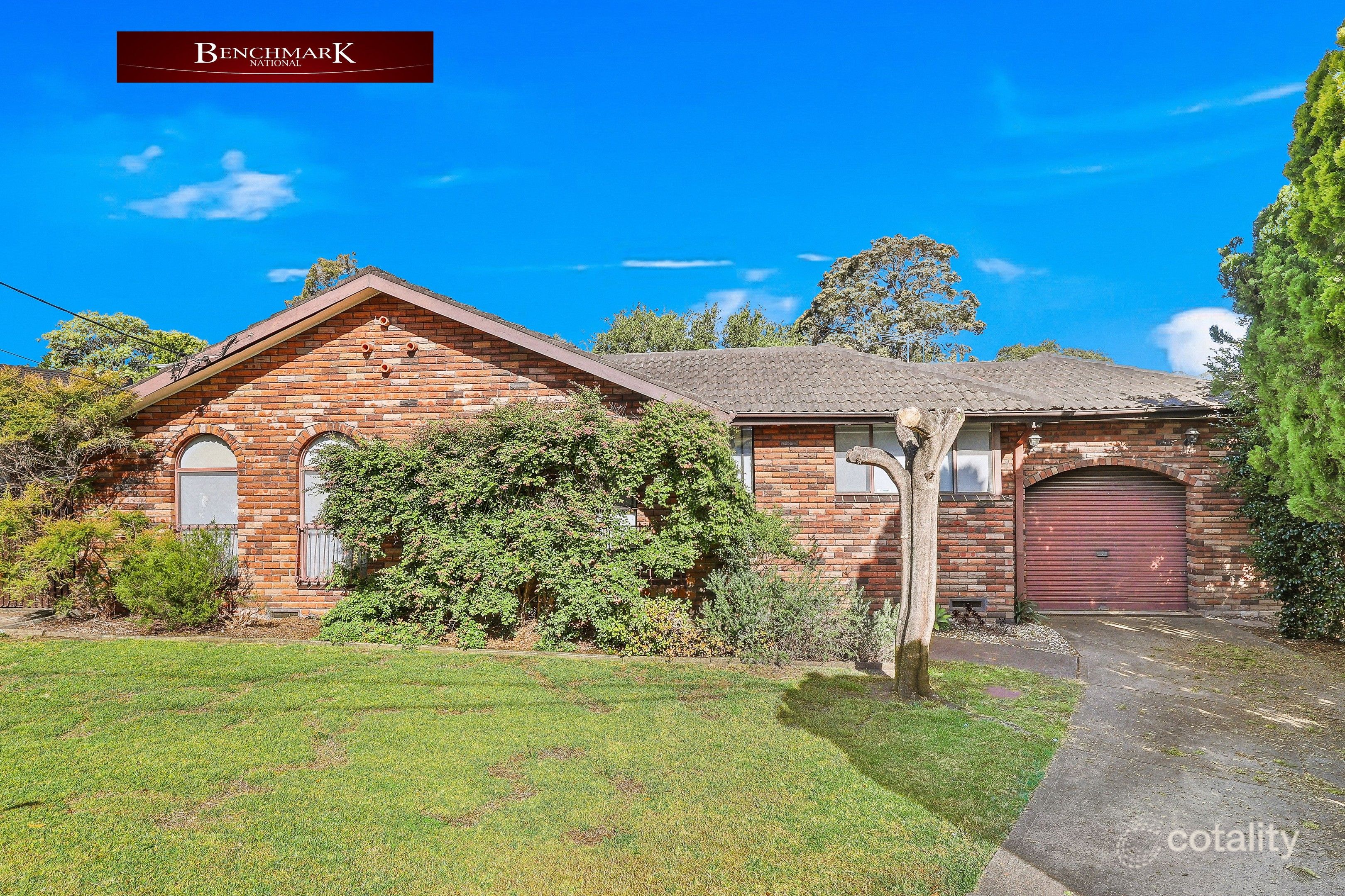 28 Paine Ave, Moorebank, NSW 2170
