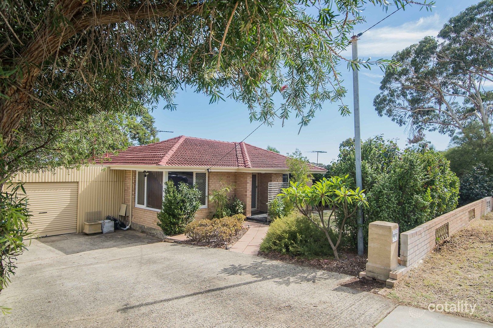 31 Preston Rd, Parmelia, WA 6167