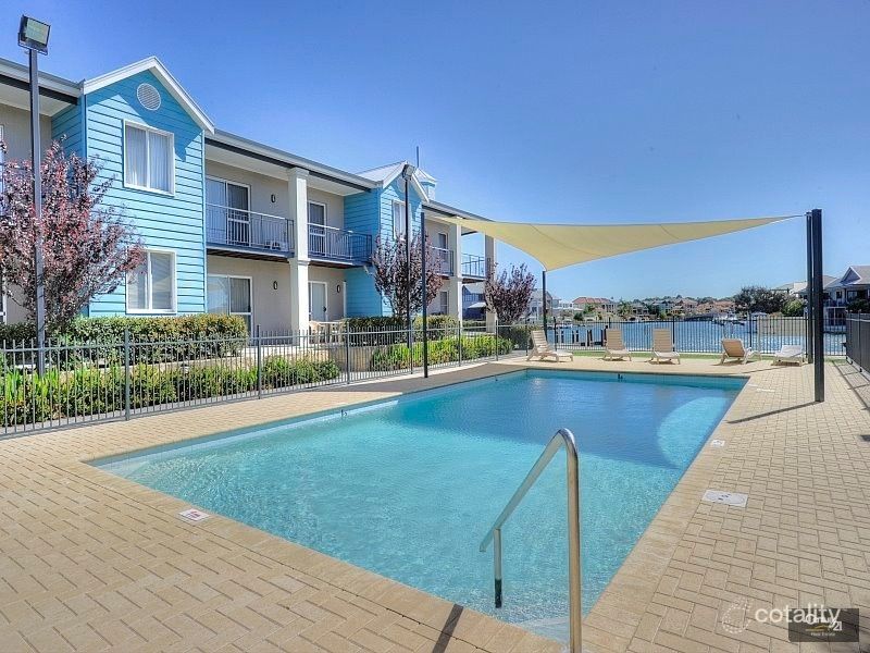66/20 Apollo Pl, Halls Head, WA 6210