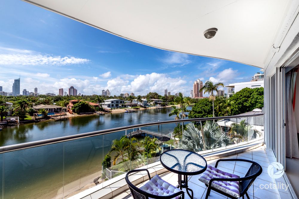 3b/11 Eady Ave, Broadbeach Waters, QLD 4218