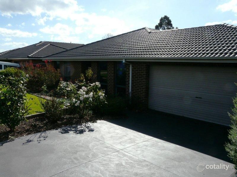 12 Poplar Cl, Trafalgar, VIC 3824