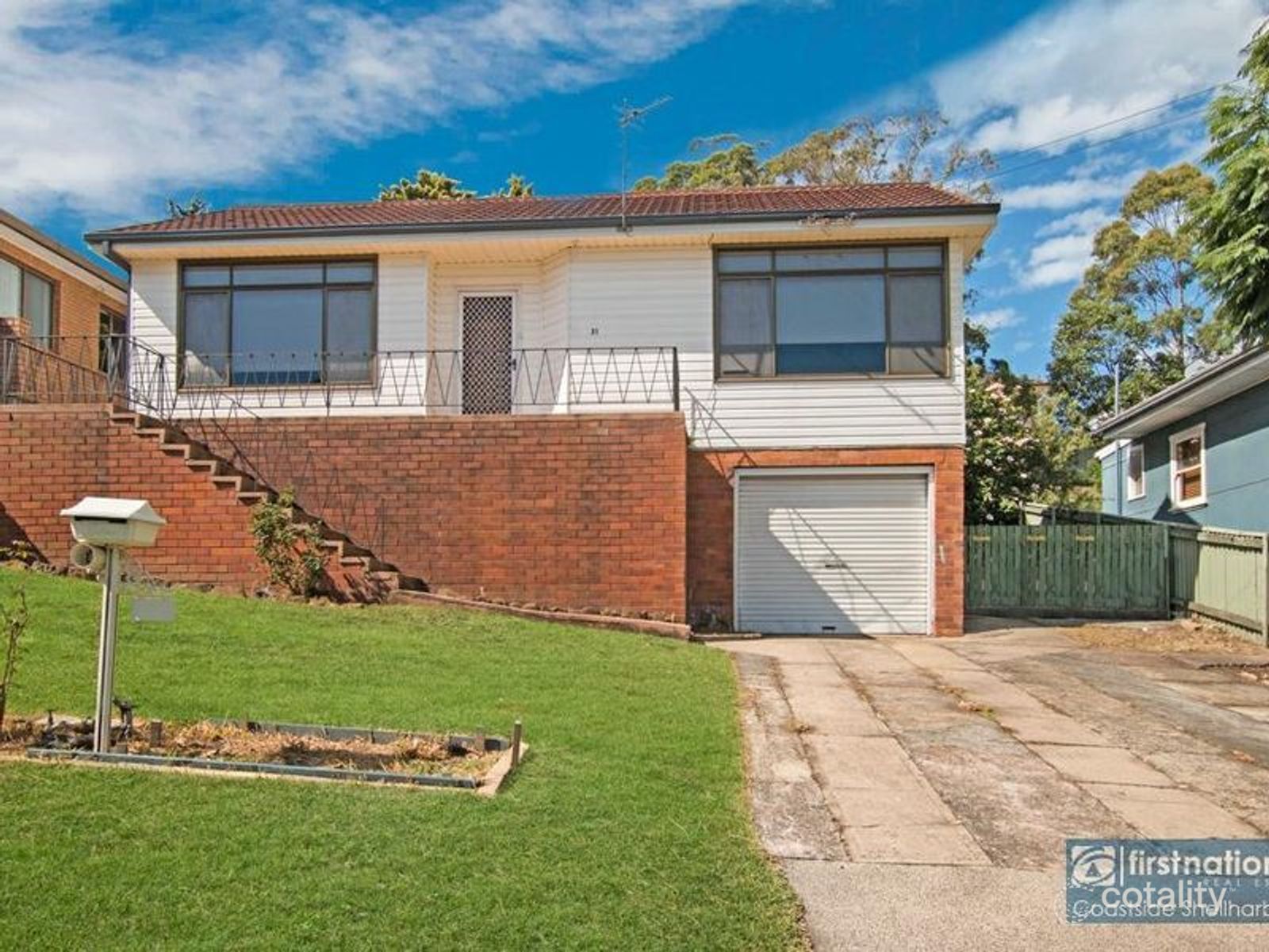 31 Buena Vista Ave, Lake Heights, NSW 2502