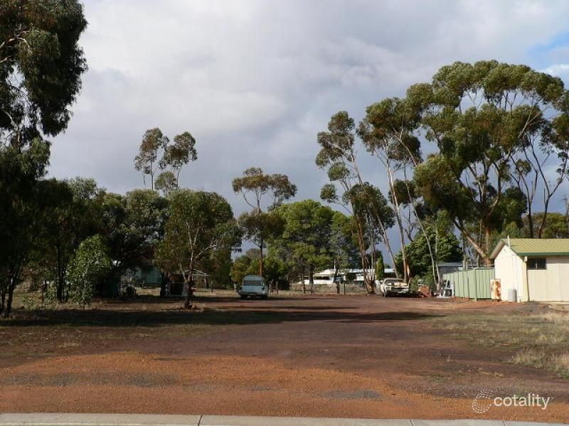 34 Love St, Dumbleyung, WA 6350