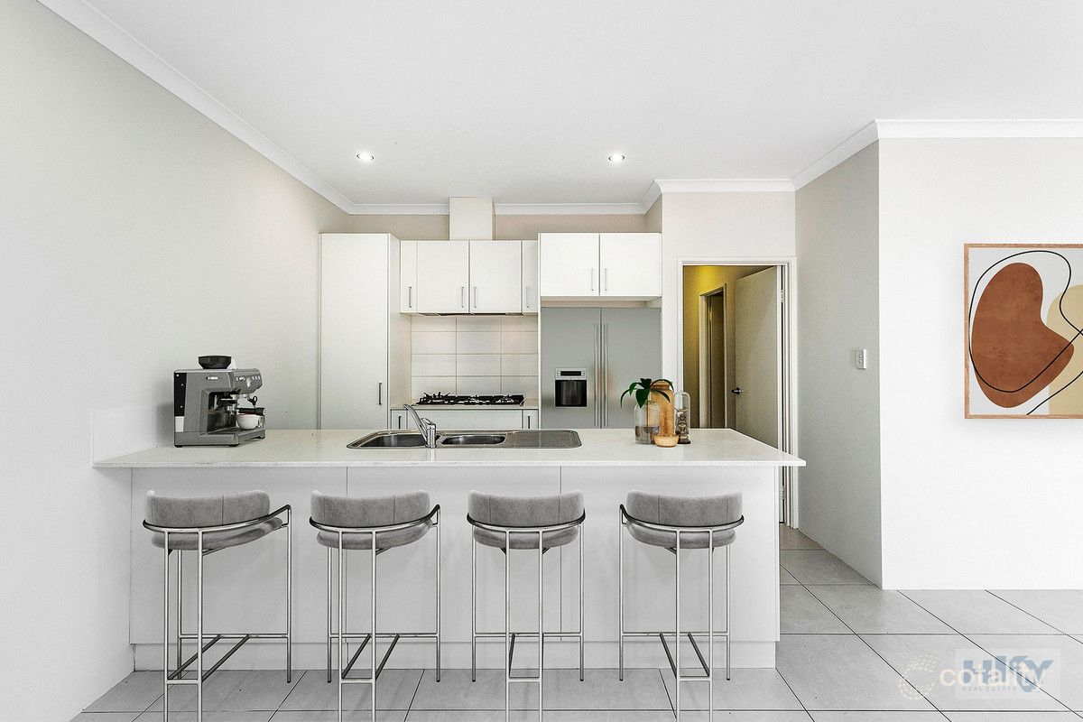 15/10 Cordovan Pkwy, Aveley, WA 6069