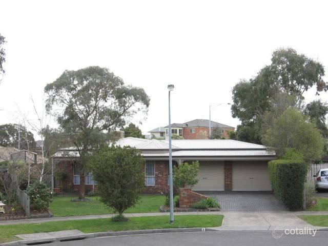 4 Glover Ct, Berwick, VIC 3806