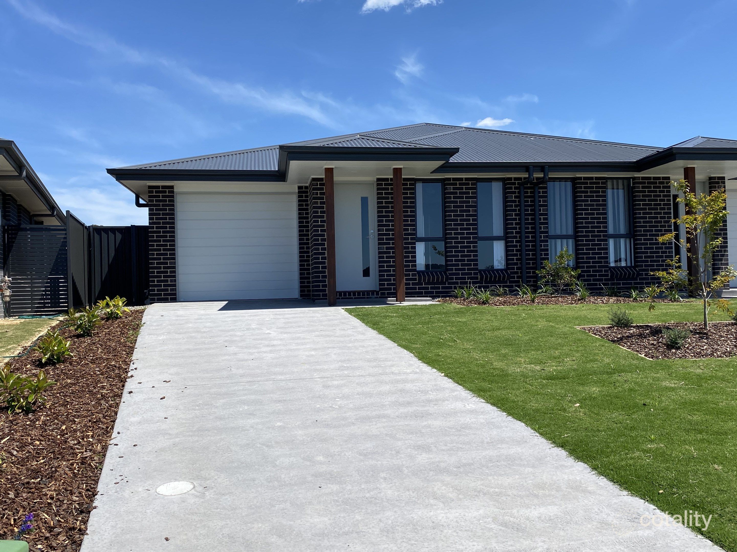11a Brooklands Cct, Goulburn, NSW 2580
