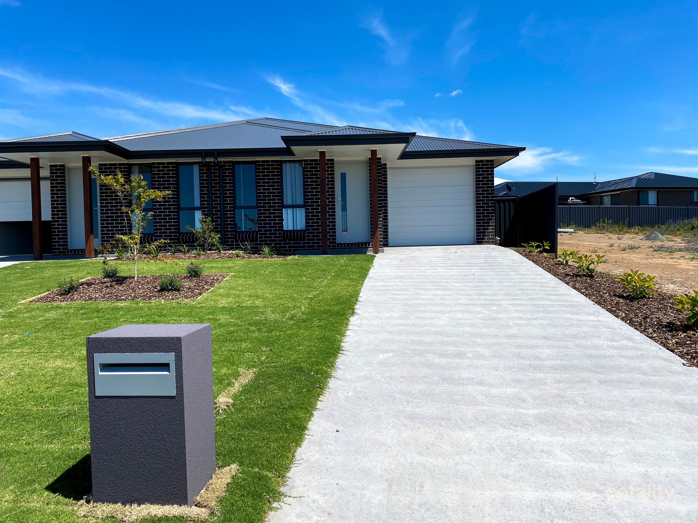 11b Brooklands Cct, Goulburn, NSW 2580