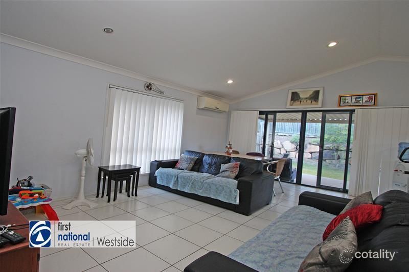 7 Jonic Dr, Goodna, QLD 4300