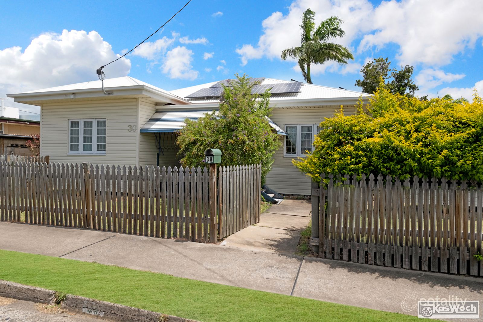 30 Blanchard St, Berserker, QLD 4701