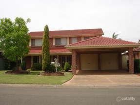 25 Buckingham Cres, Chipping Norton, NSW 2170