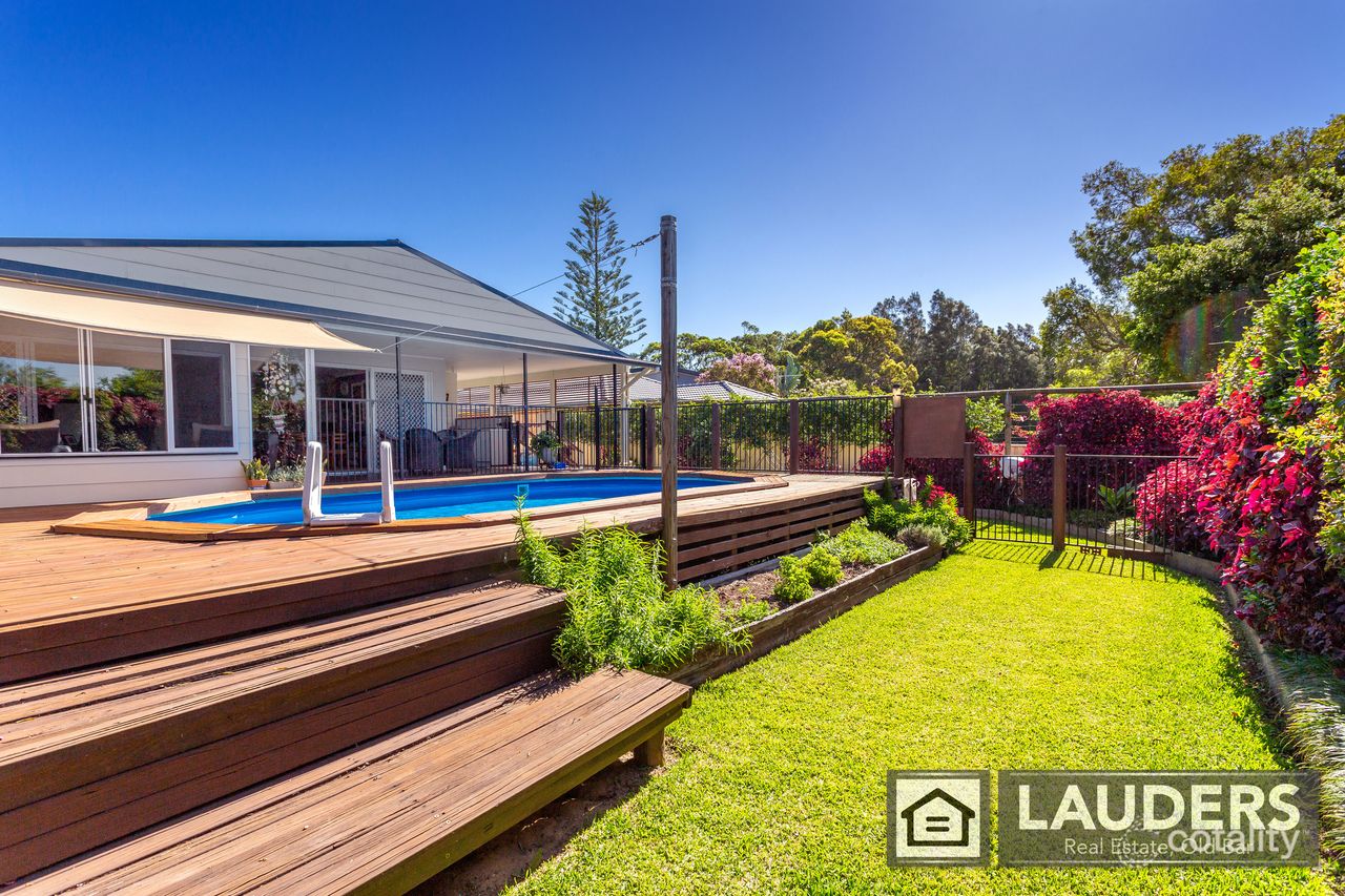 13 Belford St, Old Bar, NSW 2430