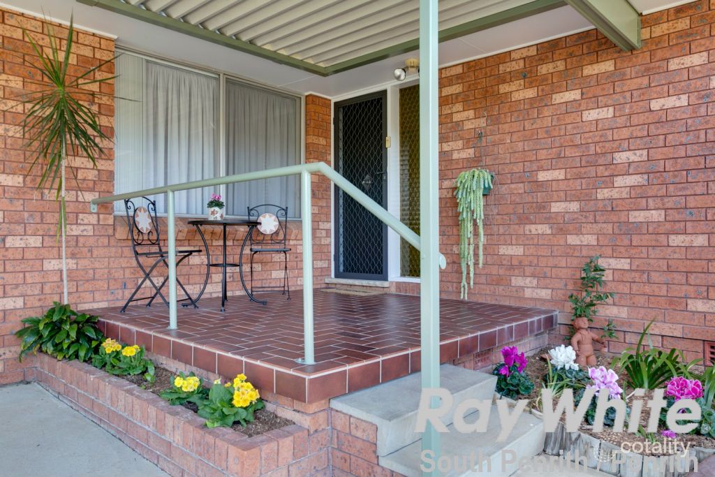 9 Kennedy Dr, South Penrith, NSW 2750