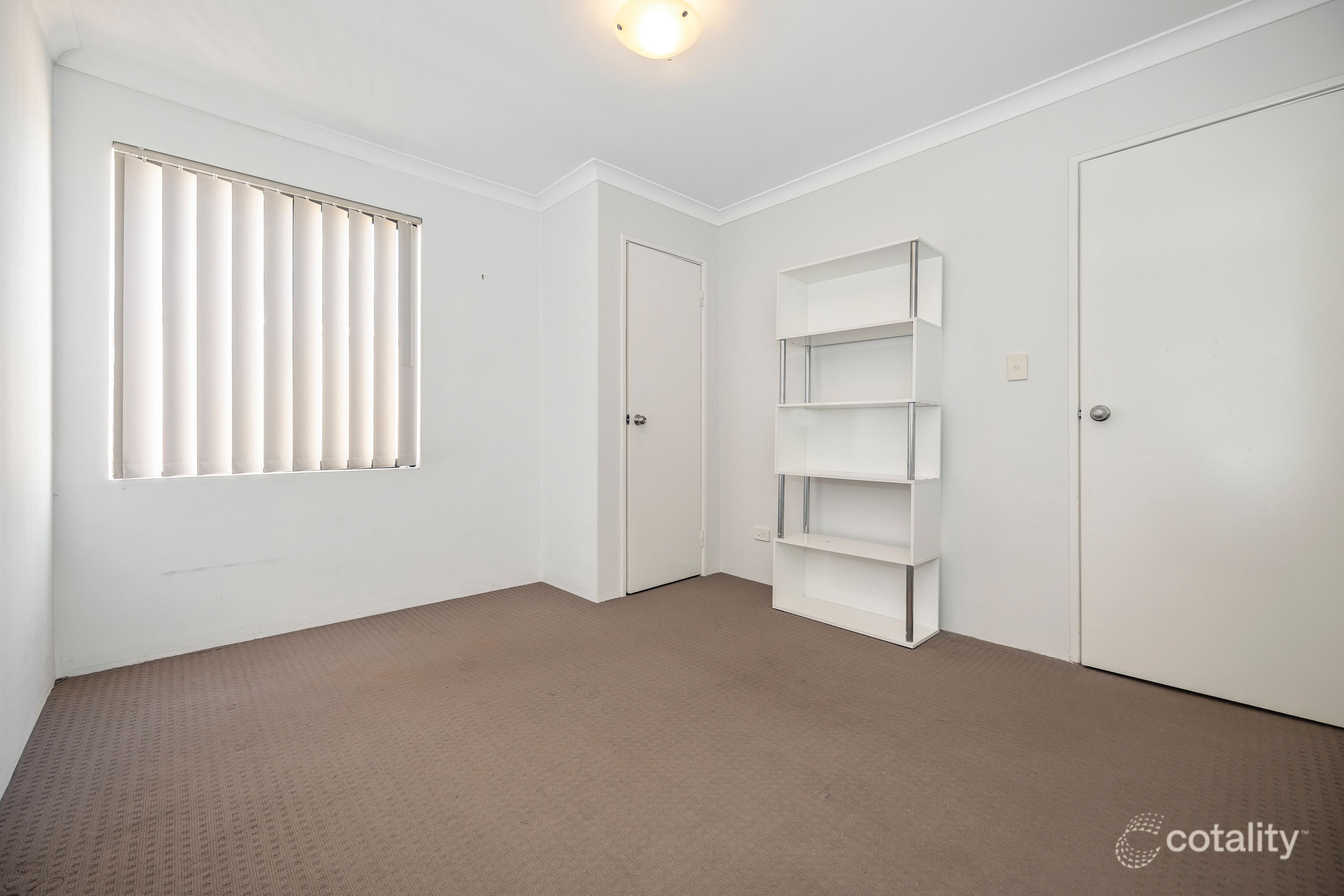 2a Butterfly Loop, Success, WA 6164