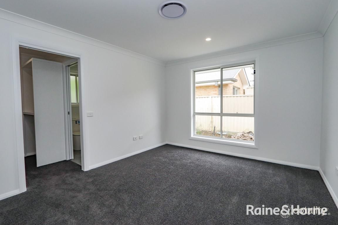 31 Stewart St, Bathurst, NSW 2795