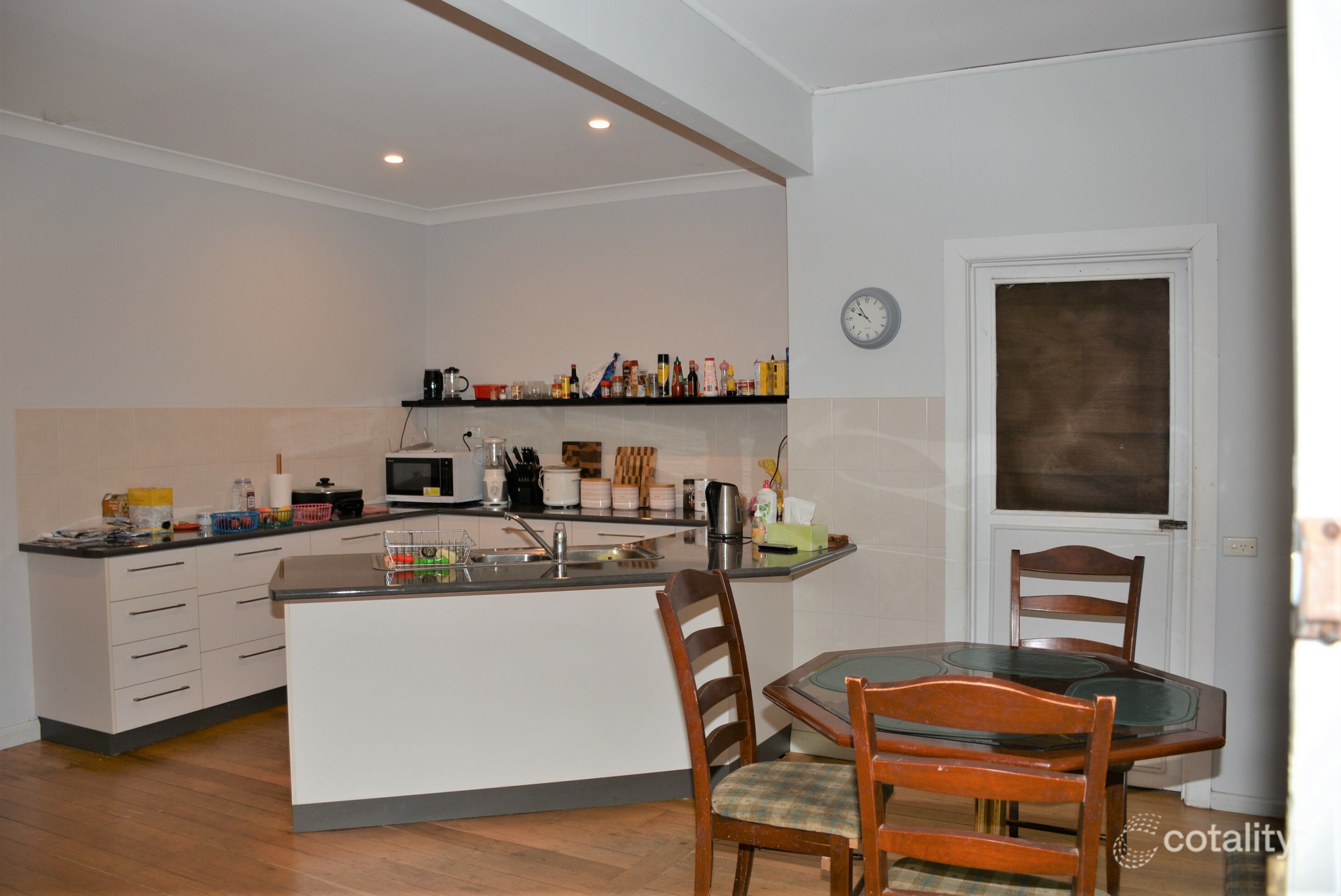 19 Lisfarron Ave, Cobram, VIC 3644