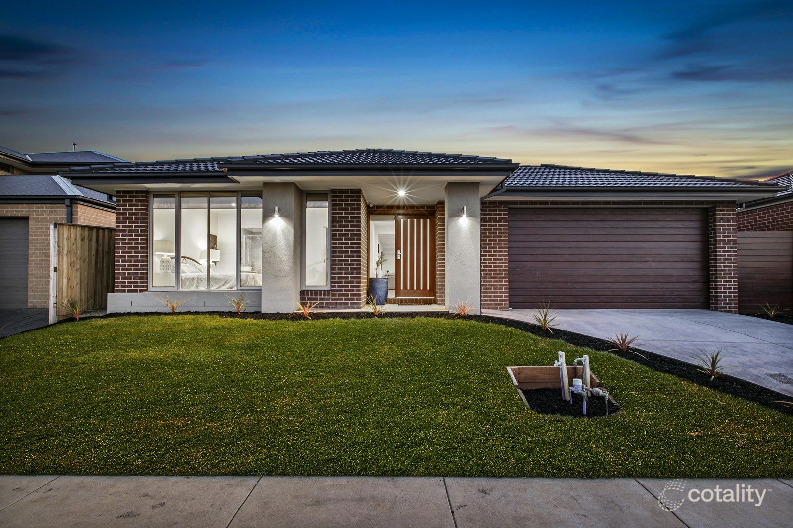 24 Clydevale Ave, Clyde North, VIC 3978