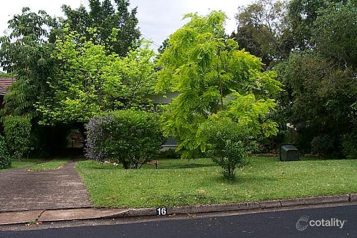 16 St Aidans Ave, Oatlands, NSW 2117
