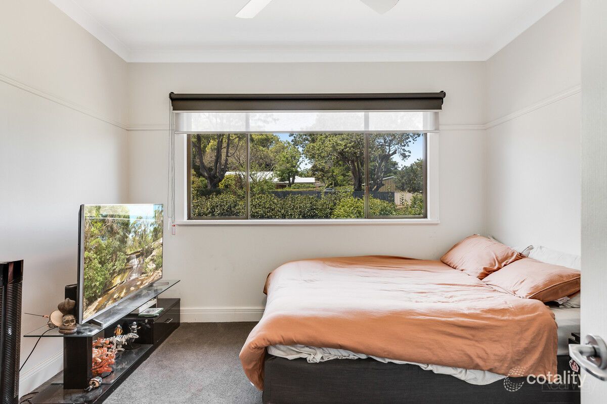 21 Mcintyre St, Centenary Heights, QLD 4350