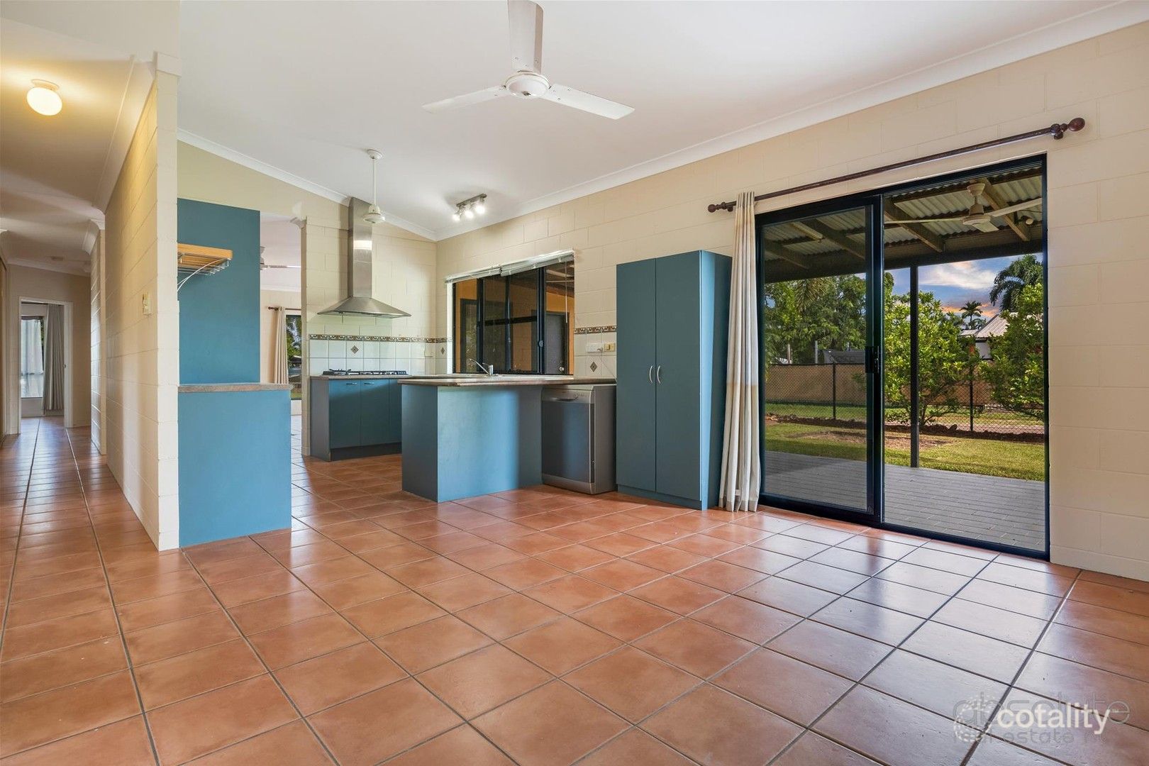 38 Hutchison Tce, Bakewell, NT 0832