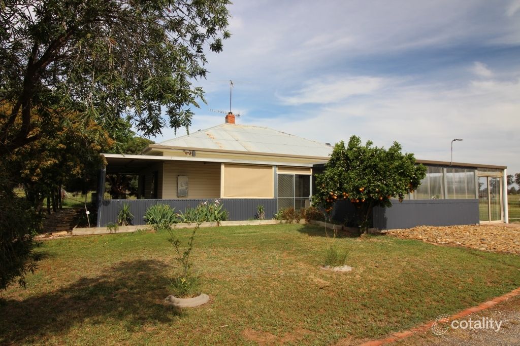 445 Up River Rd, Carlyle, VIC 3685