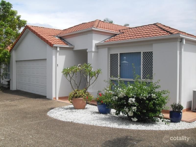 1/5 Chanell Cl, Coombabah, QLD 4216