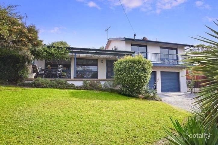 10 Merindah Ave, Green Point, NSW 2251