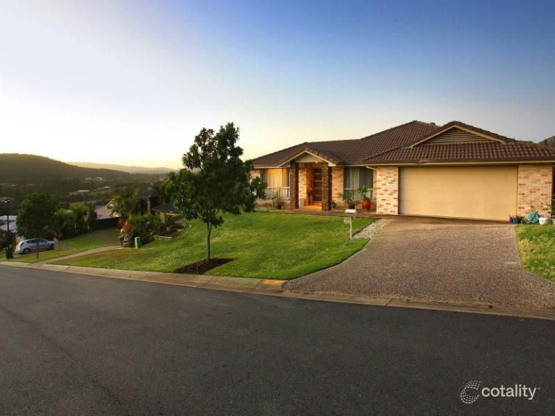 25 Sangster Cres, Pacific Pines, QLD 4211