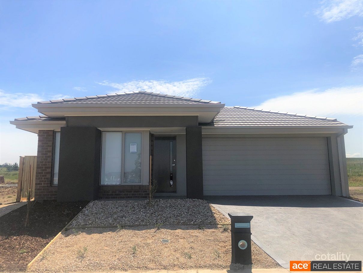 35 Joy Dr, Mickleham, VIC 3064