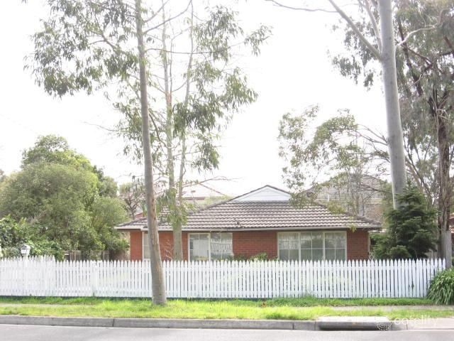 875 Waverley Rd, Glen Waverley, VIC 3150