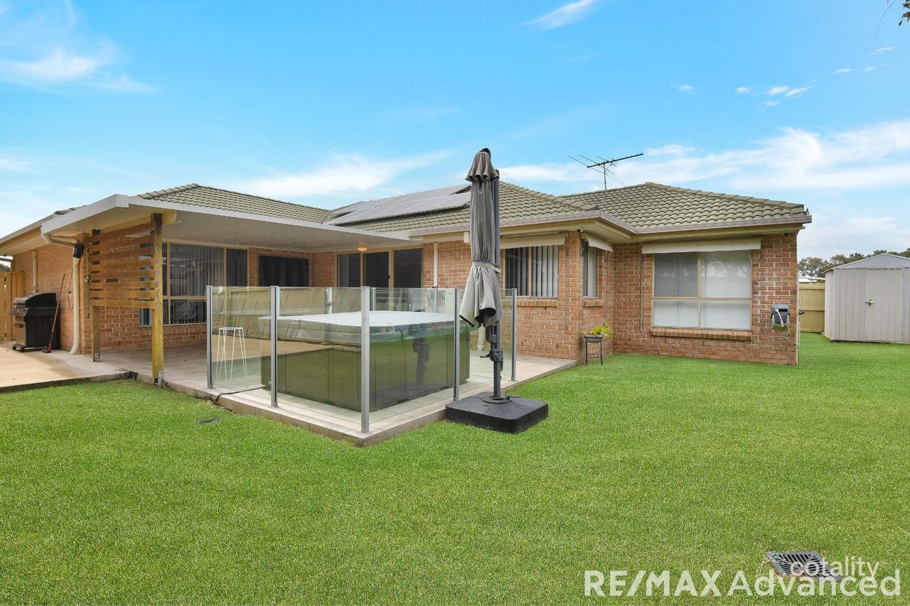 217 Bestmann Rd E, Sandstone Point, QLD 4511