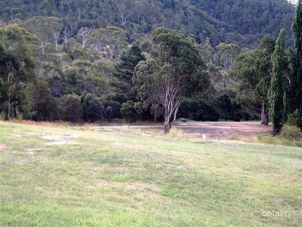 13 Creek St, Omeo, VIC 3898