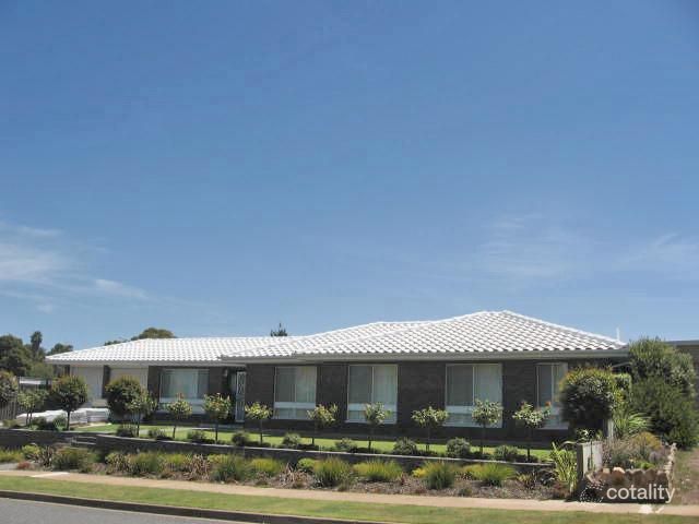 1 Plover Ave, Modbury Heights, SA 5092
