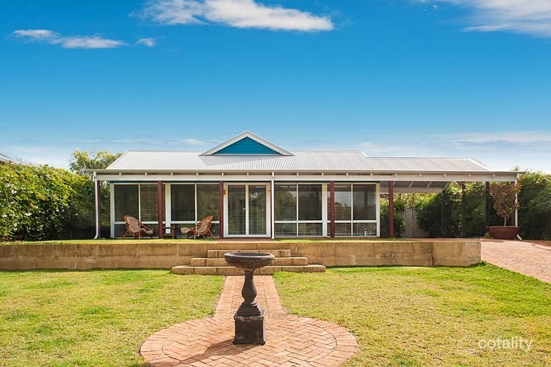 33 Charles Hine Ave, Margaret River, WA 6285