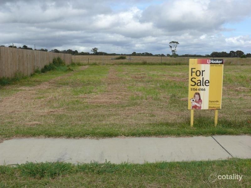 17 Sunset Bvd, Paynesville, VIC 3880