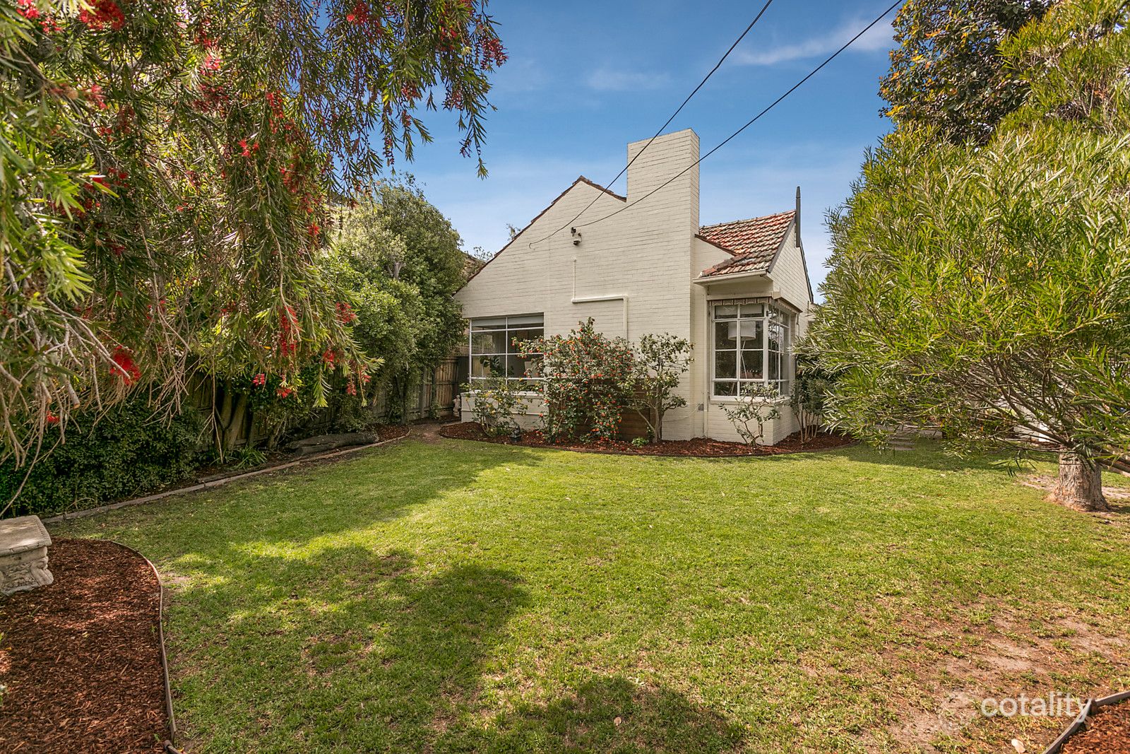14 Merchiston Gr, Strathmore, VIC 3041