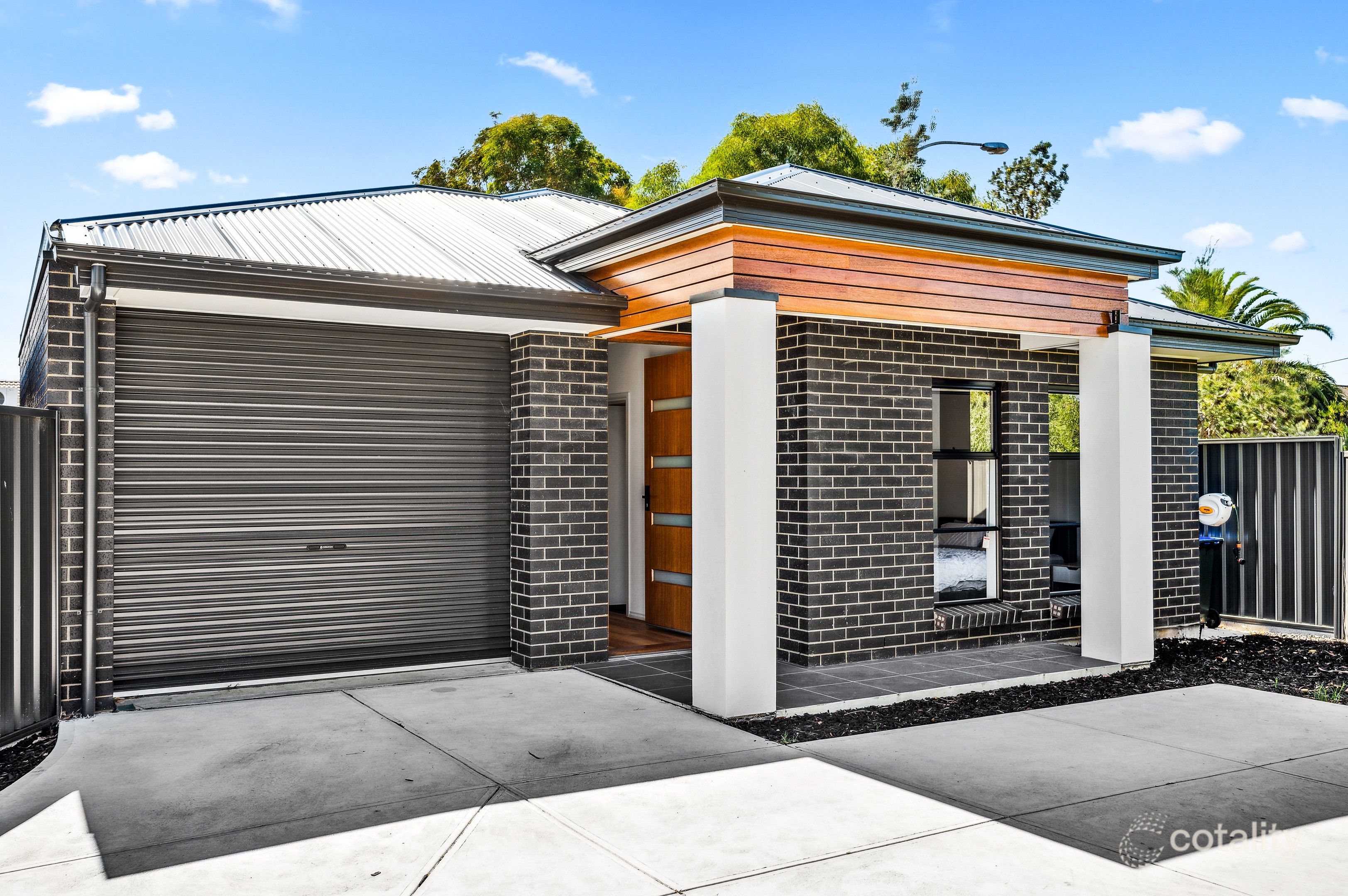 9a Huron Gr, West Lakes, SA 5021