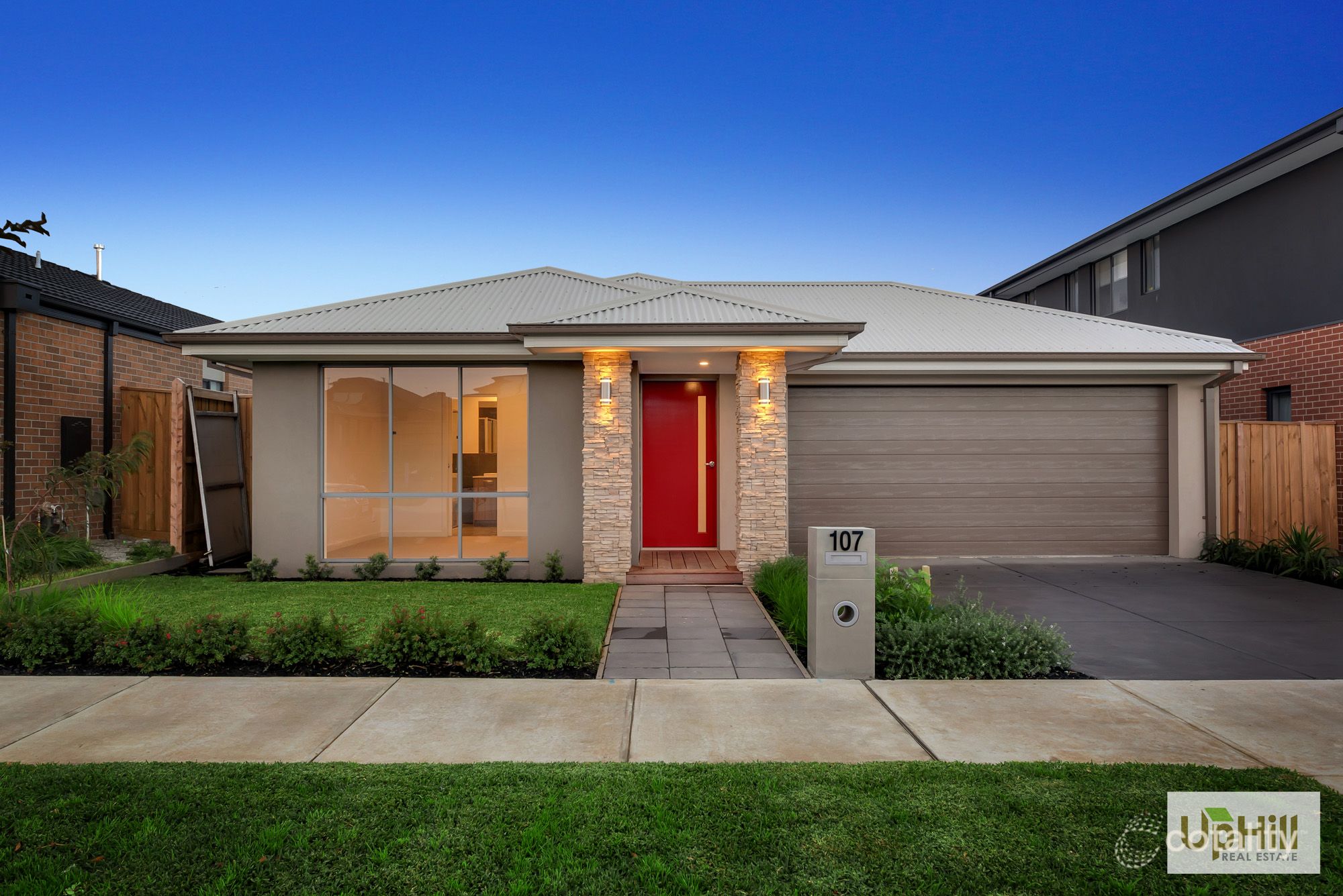 107 Moxham Dr, Clyde North, VIC 3978