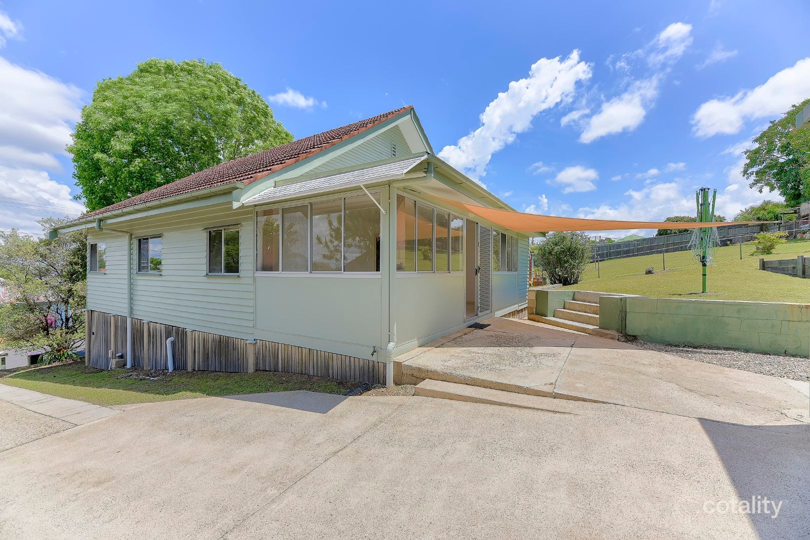 38 Dorrigo St, Stafford Heights, QLD 4053